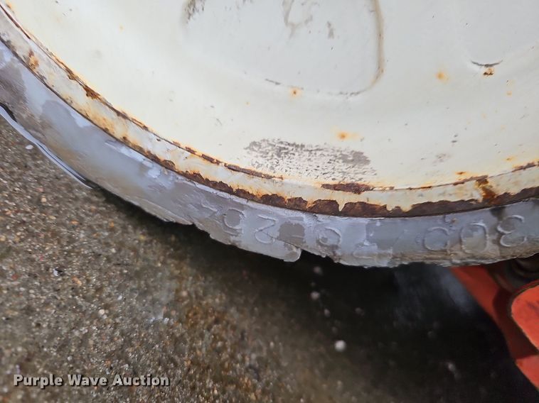 image for item IO9819 2014 Snorkel TM12 vertical lift