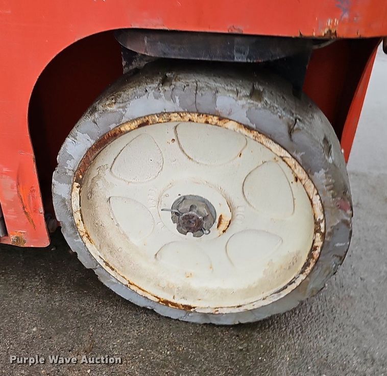 image for item IO9819 2014 Snorkel TM12 vertical lift