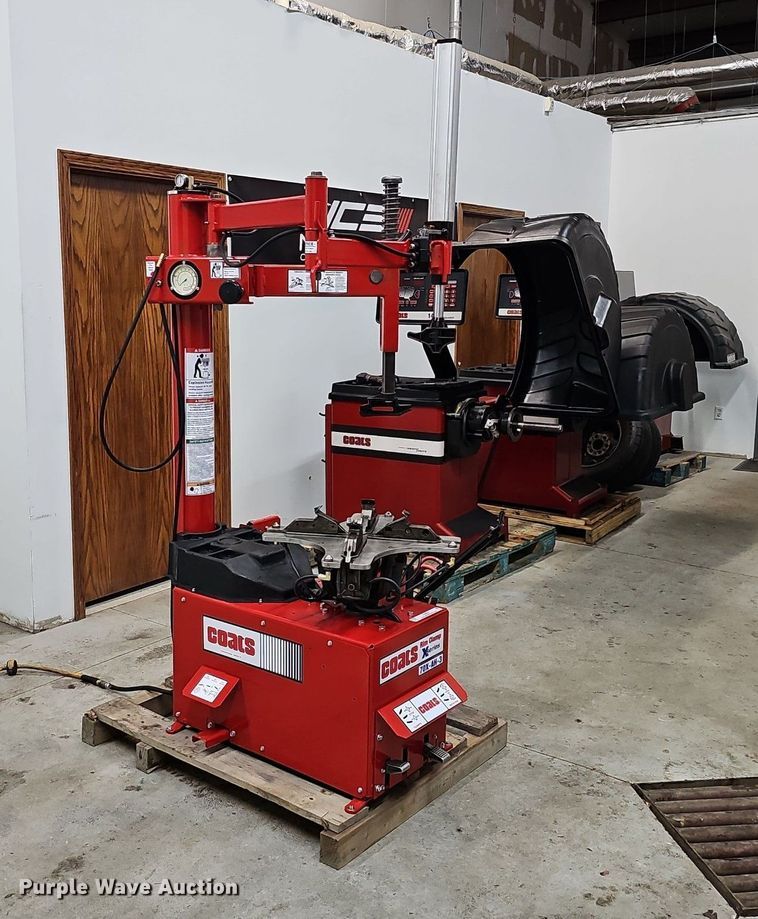 image for item IO9822 Coats X Series 70X-AH-3 rim clamp tire machine 