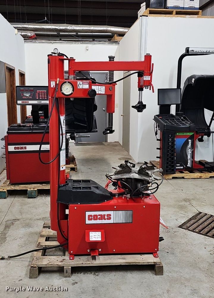 image for item IO9822 Coats X Series 70X-AH-3 rim clamp tire machine 