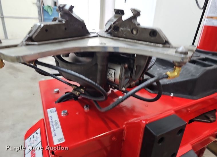 image for item IO9822 Coats X Series 70X-AH-3 rim clamp tire machine 