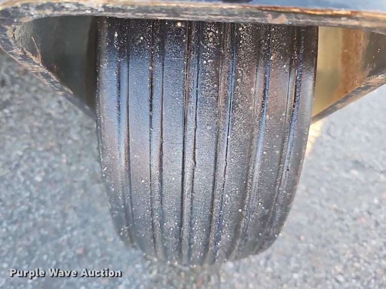 image for item IO9836 Toro  Groundsmaster 7200  ZTR lawn mower