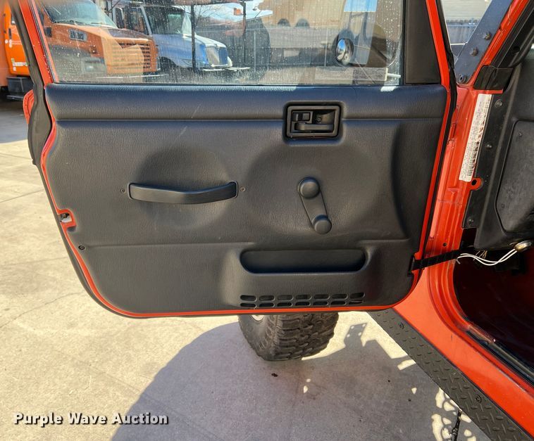 image for item JT9035 2005 Jeep  Wrangler  SUV