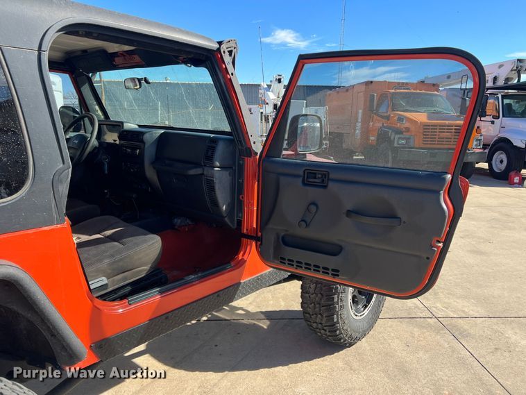 image for item JT9035 2005 Jeep  Wrangler  SUV