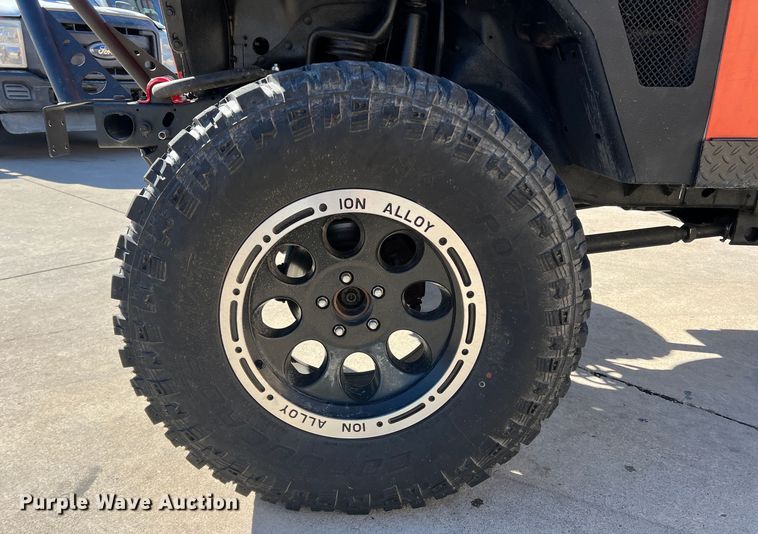 image for item JT9035 2005 Jeep  Wrangler  SUV