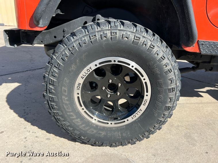 image for item JT9035 2005 Jeep  Wrangler  SUV