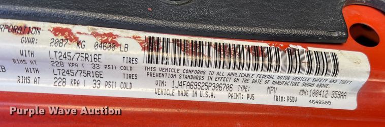 image for item JT9035 2005 Jeep  Wrangler  SUV