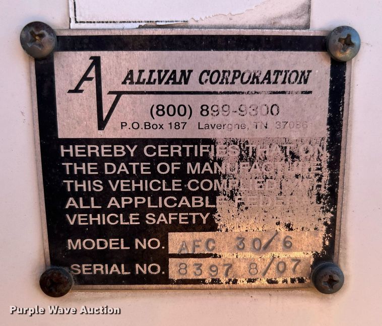 image for item KH9576 2007 GMC C7500 medical scanner truck