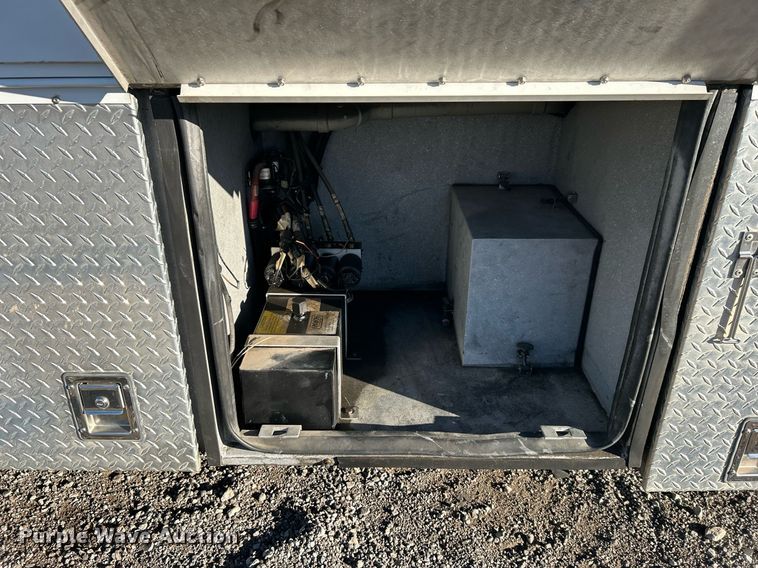 image for item KH9576 2007 GMC C7500 medical scanner truck