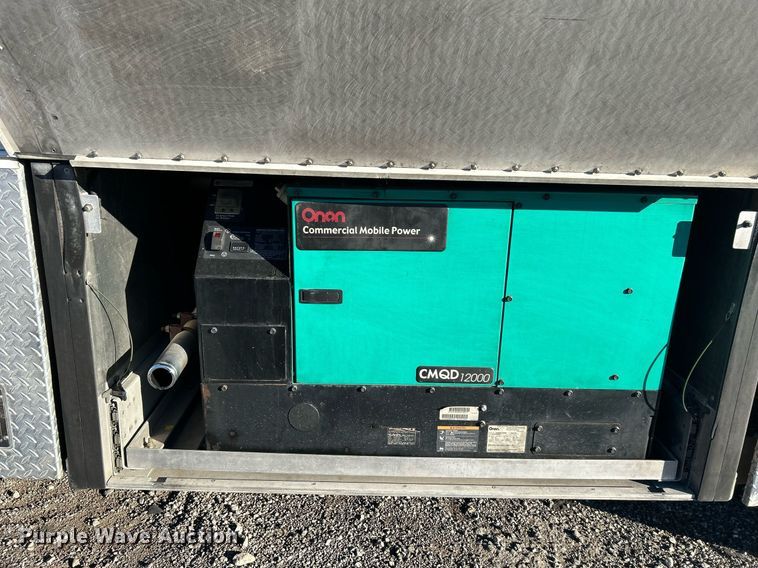 image for item KH9576 2007 GMC C7500 medical scanner truck