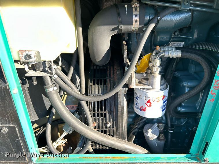 image for item KH9576 2007 GMC C7500 medical scanner truck