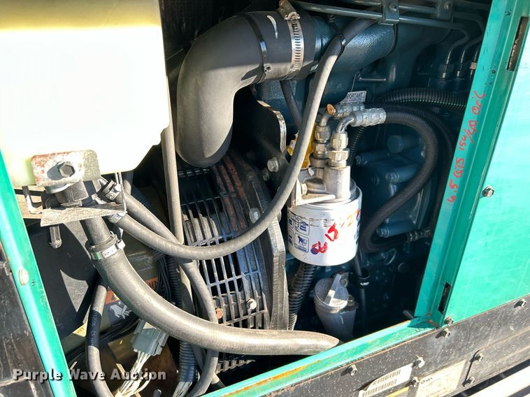 image for item KH9576 2007 GMC C7500 medical scanner truck