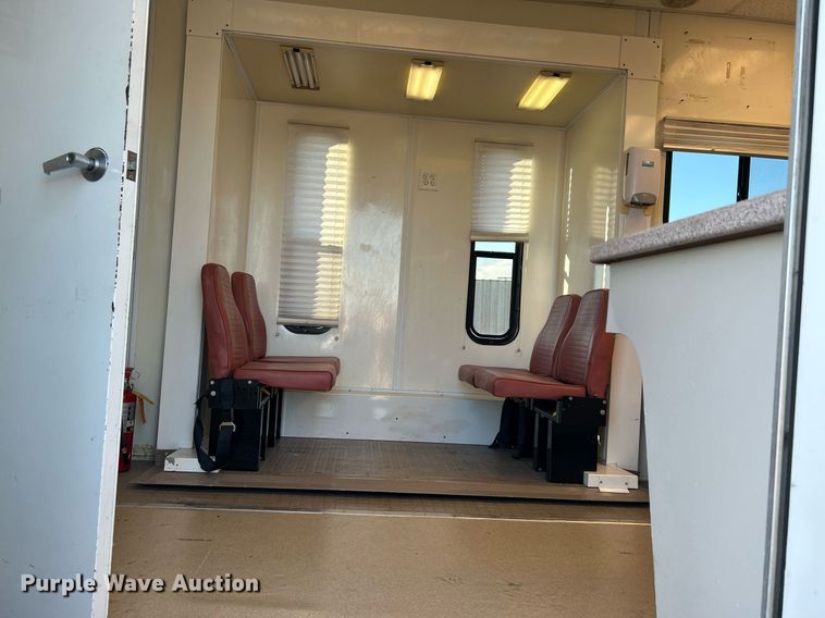 image for item KH9576 2007 GMC C7500 medical scanner truck