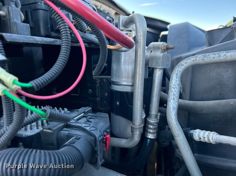 image for item KH9576 2007 GMC C7500 medical scanner truck