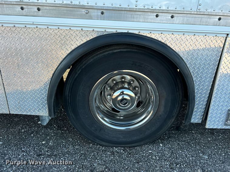 image for item KH9576 2007 GMC C7500 medical scanner truck