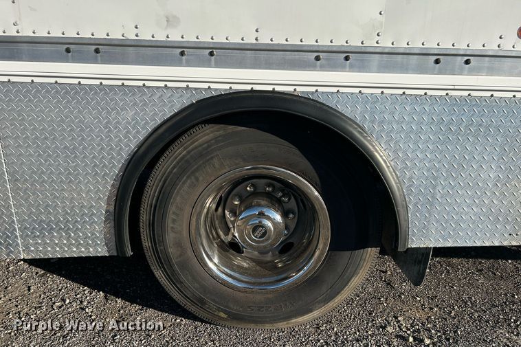 image for item KH9576 2007 GMC C7500 medical scanner truck