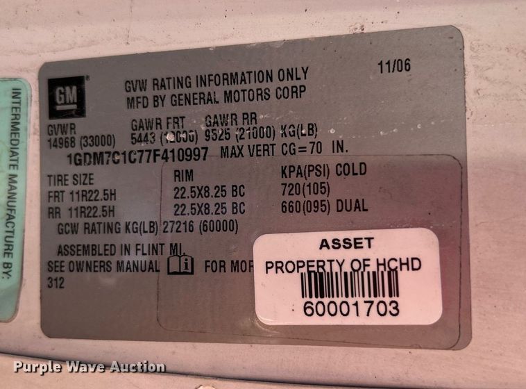 image for item KH9576 2007 GMC C7500 medical scanner truck