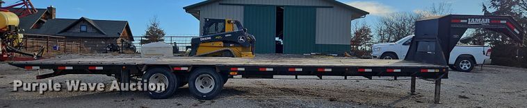 image for item LB9664 2014 Lamar GN3220 equipment trailer