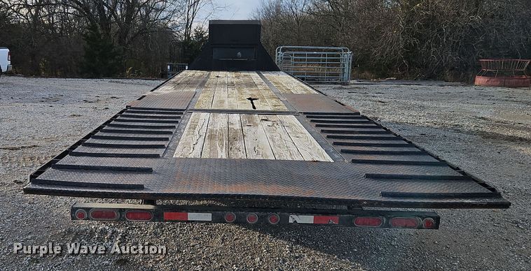 image for item LB9664 2014 Lamar GN3220 equipment trailer