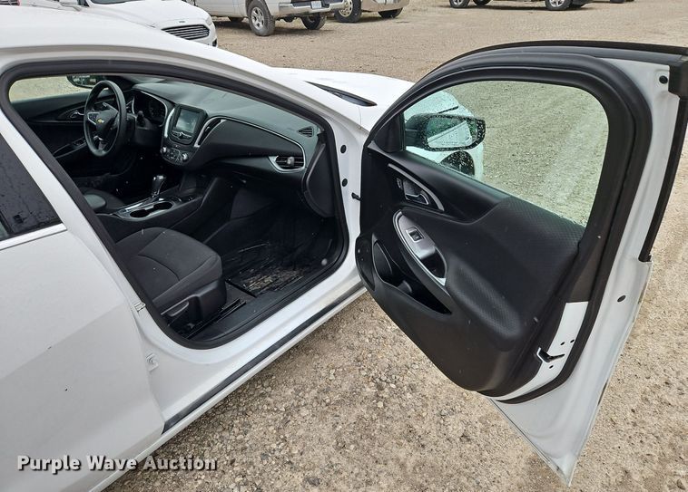 image for item LB9715 2018 Chevrolet  Malibu  