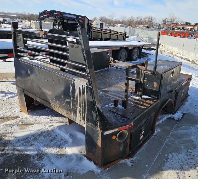 image for item LB9729 Flatbed