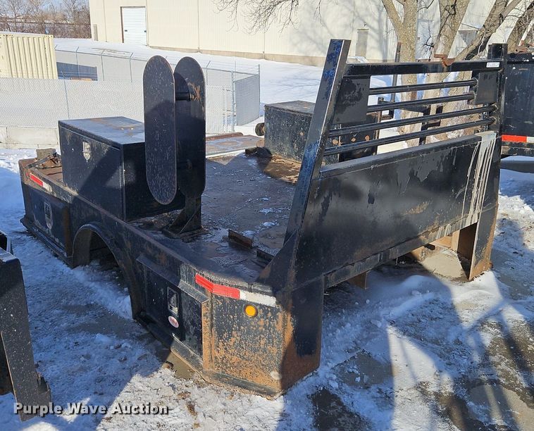 image for item LB9729 Flatbed