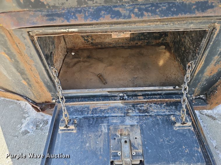 image for item LB9729 Flatbed