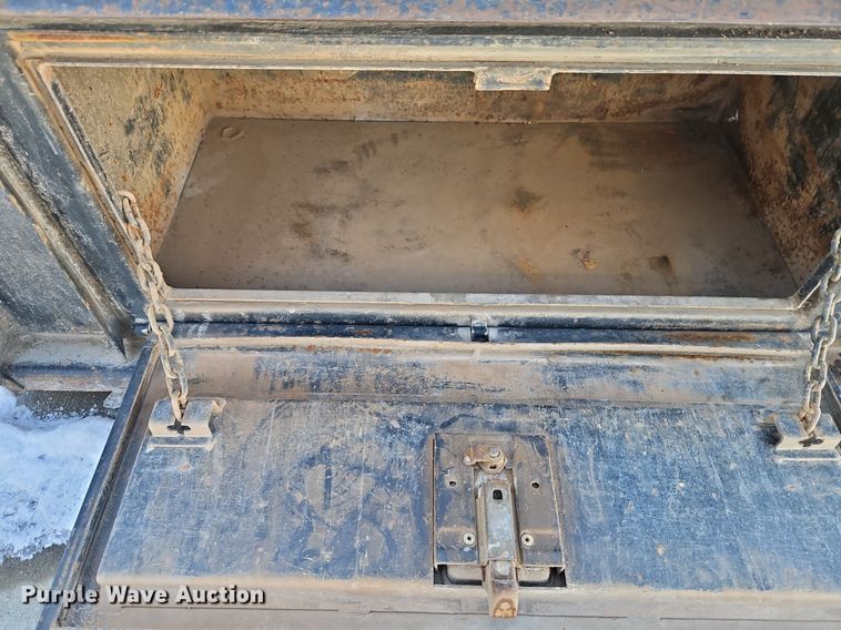 image for item LB9729 Flatbed