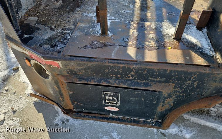 image for item LB9729 Flatbed