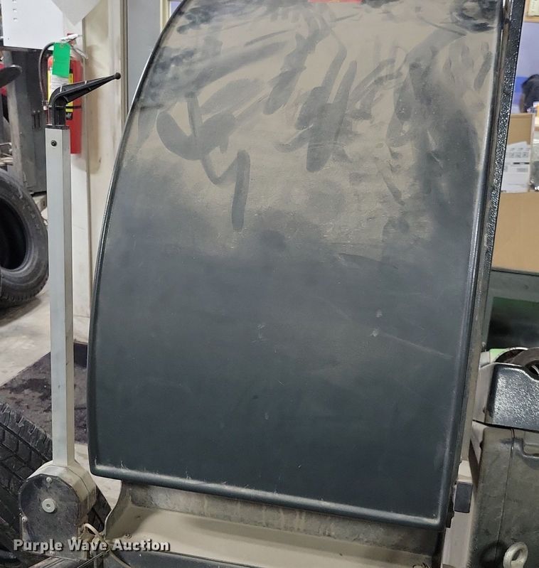 image for item LC9790 2012 Bosch WBE 4430 tire balancer