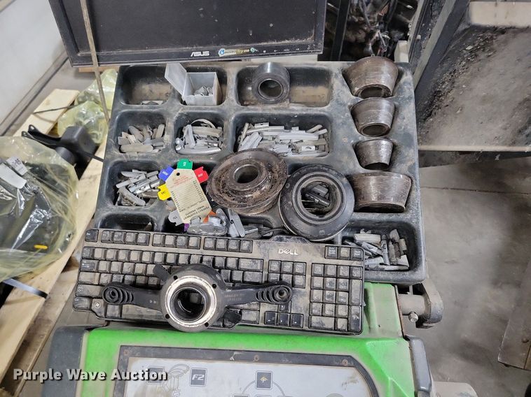 image for item LC9790 2012 Bosch WBE 4430 tire balancer