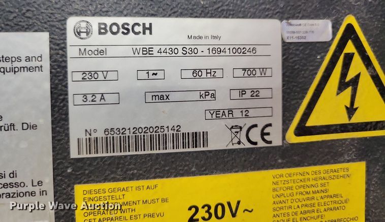 image for item LC9790 2012 Bosch WBE 4430 tire balancer