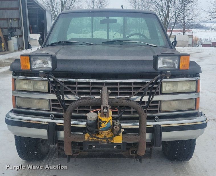 image for item LC9792 1991 Chevrolet 1500 Silverado pickup truck