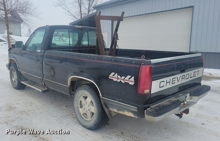 image for item LC9792 1991 Chevrolet 1500 Silverado pickup truck