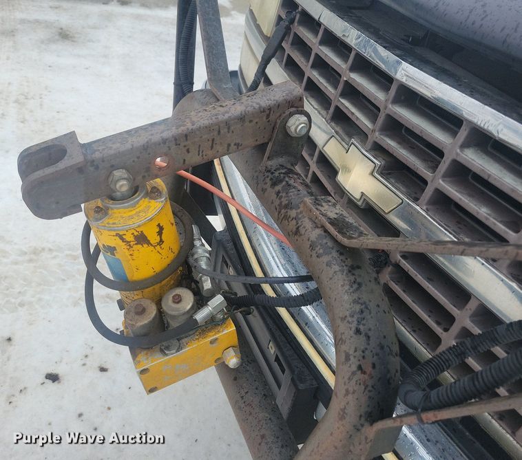 image for item LC9792 1991 Chevrolet 1500 Silverado pickup truck