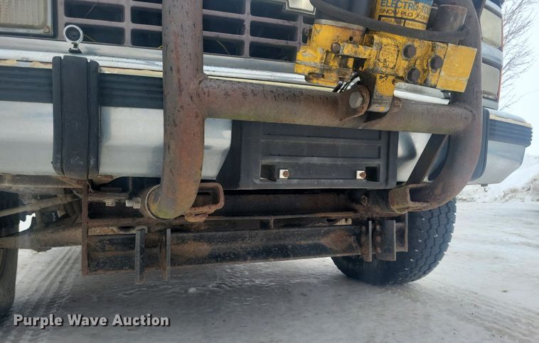 image for item LC9792 1991 Chevrolet 1500 Silverado pickup truck