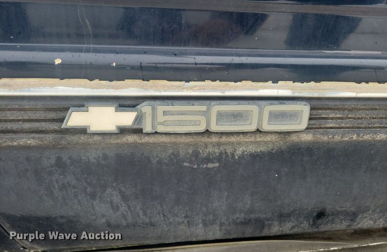 image for item LC9792 1991 Chevrolet 1500 Silverado pickup truck