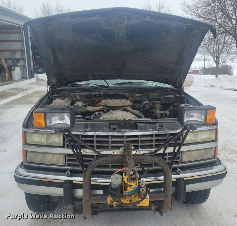 image for item LC9792 1991 Chevrolet 1500 Silverado pickup truck