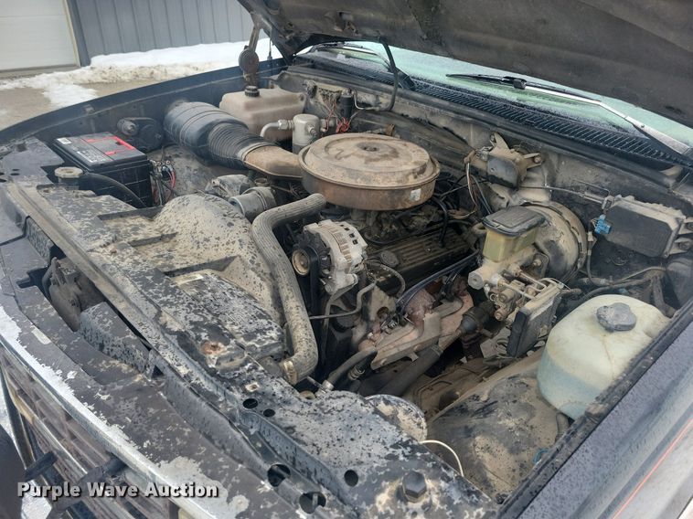 image for item LC9792 1991 Chevrolet 1500 Silverado pickup truck