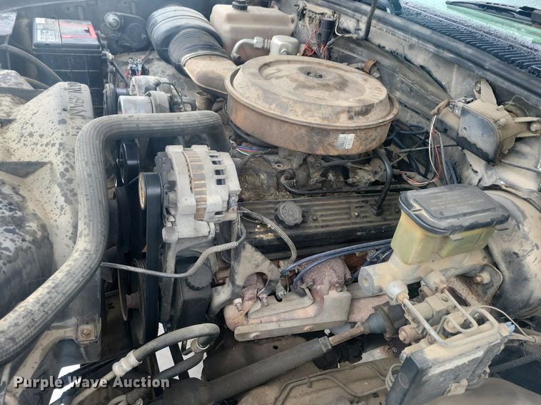 image for item LC9792 1991 Chevrolet 1500 Silverado pickup truck