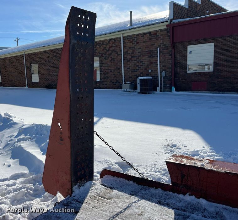 image for item LD9297 2003 Belshe Industries WB12 equipment trailer