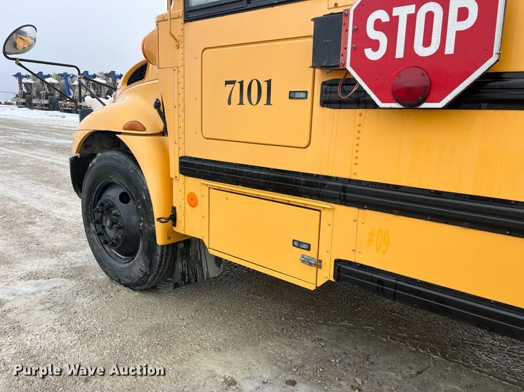 image for item LD9301 2006 International CE300 school bus