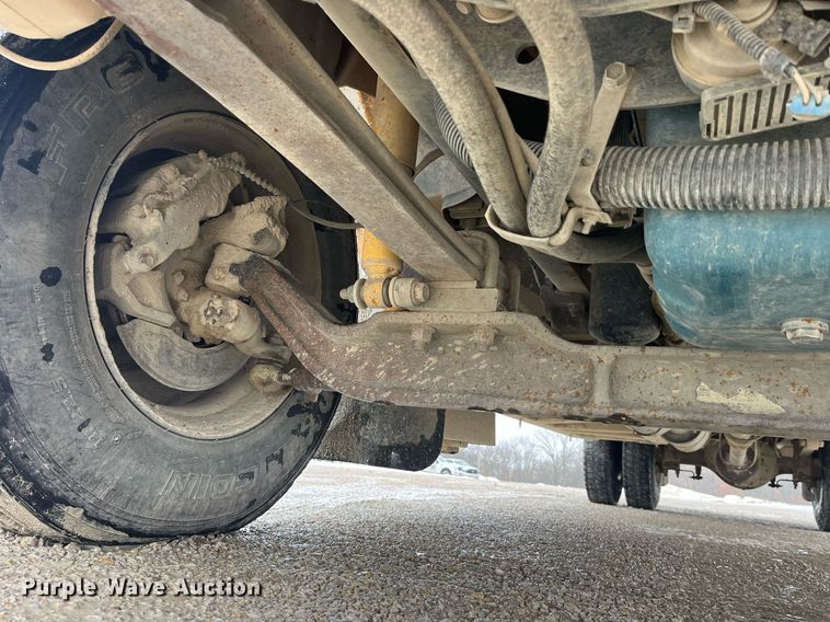 image for item LD9301 2006 International CE300 school bus