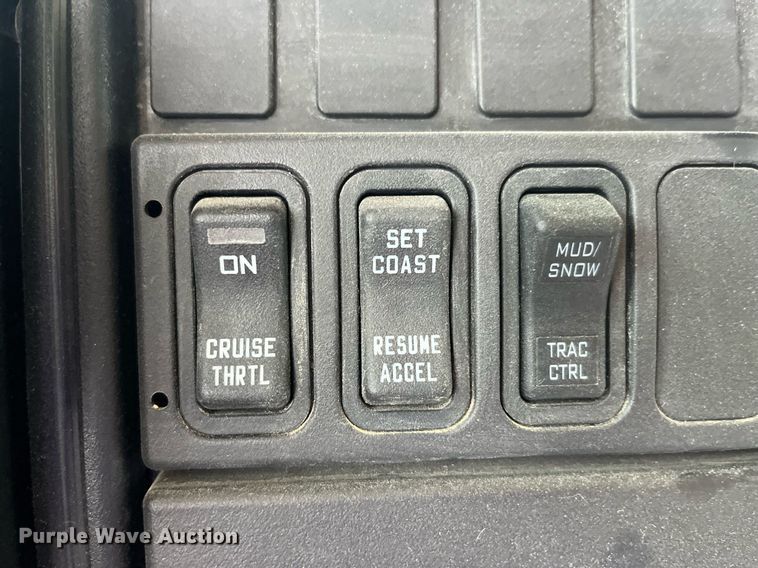 image for item LD9301 2006 International CE300 school bus