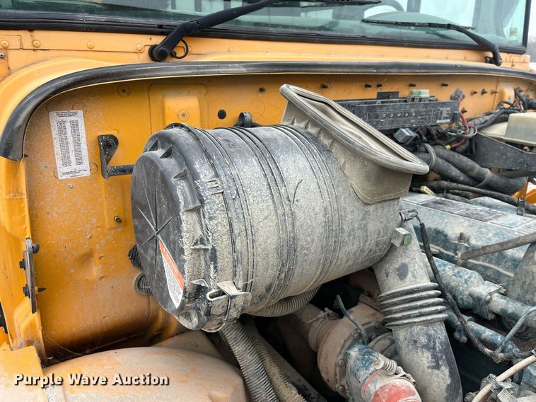 image for item LD9301 2006 International CE300 school bus