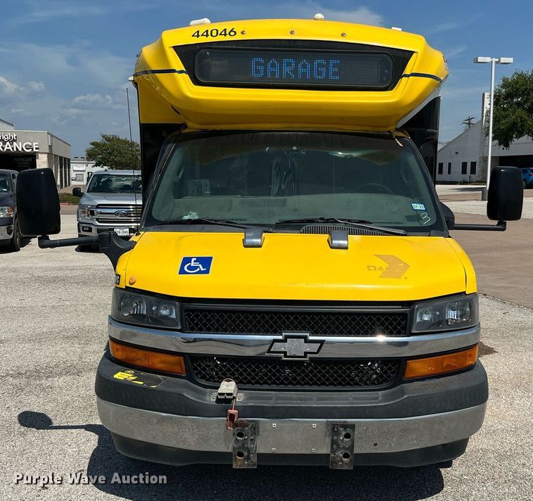 image for item LF9352 2017 Chevrolet Express G4500 shuttle bus