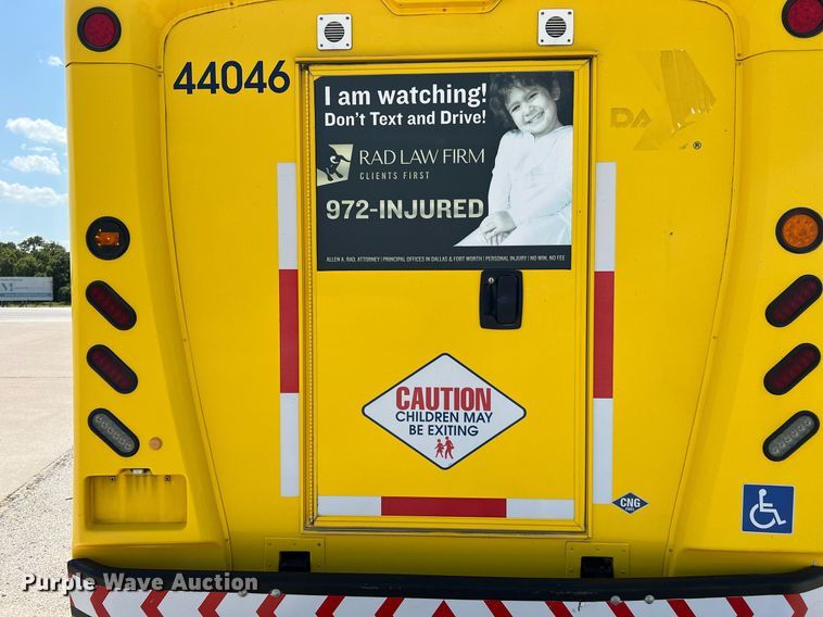 image for item LF9352 2017 Chevrolet Express G4500 shuttle bus