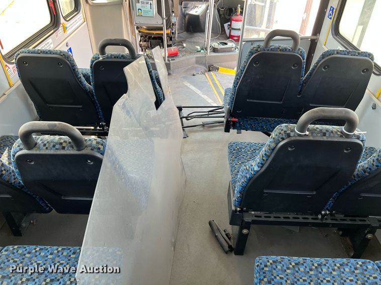 image for item LF9352 2017 Chevrolet Express G4500 shuttle bus