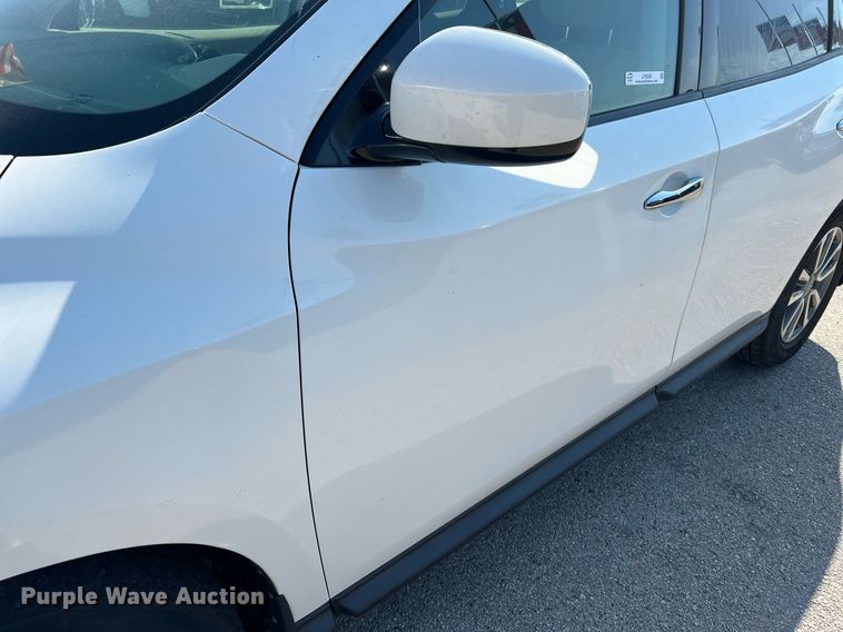 image for item LF9369 2014 Nissan Pathfinder SUV