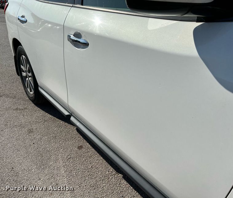 image for item LF9369 2014 Nissan Pathfinder SUV